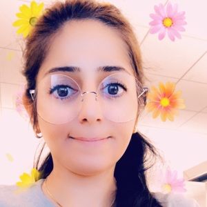 Meet your Posher, Noushin